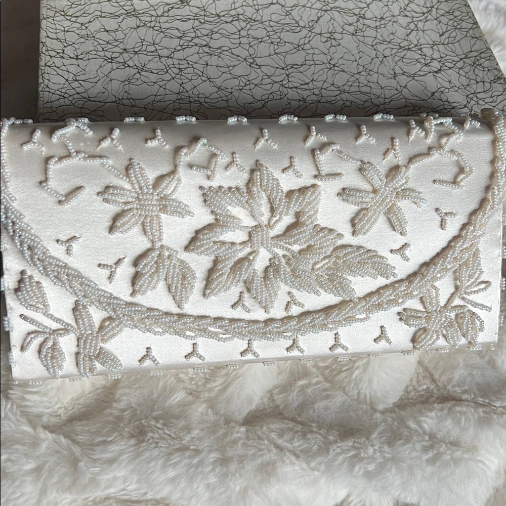 Vintage 1950s White Hand-Beaded Bridal Clutch White Pearly Floral Design w/Box
